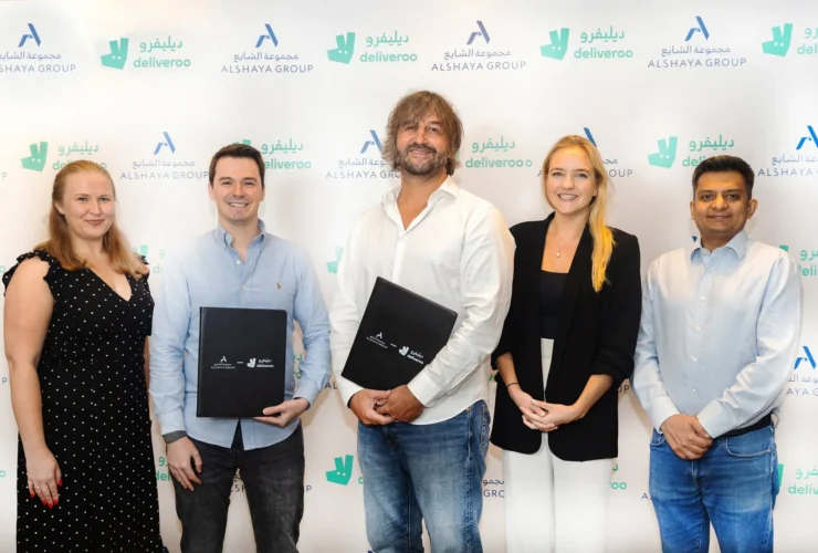 Deliveroo and Alshaya Group executives at the partnership signing for beauty and retail delivery in Kuwait and the UAE