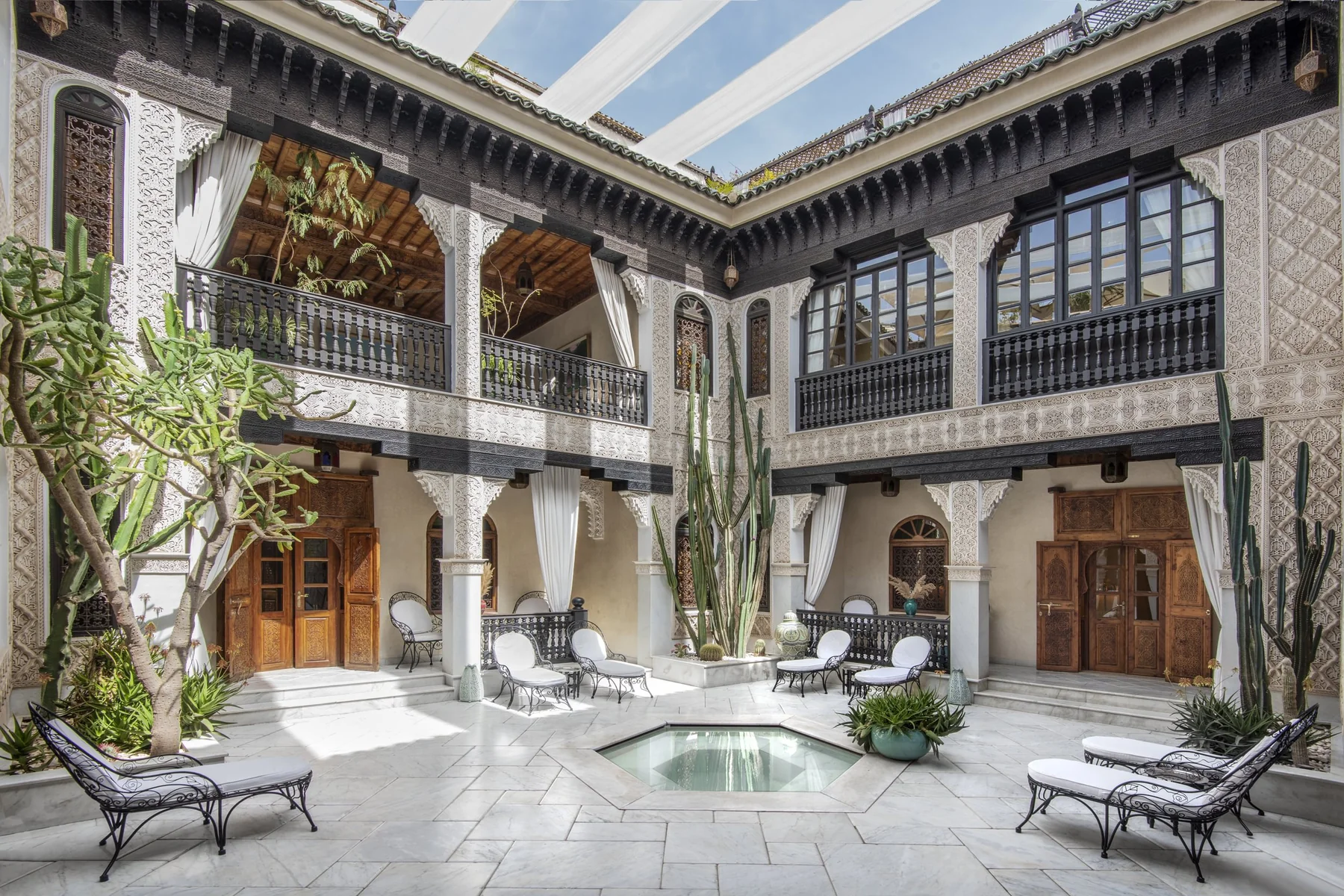 A courtyard at La Sultana Marrakech