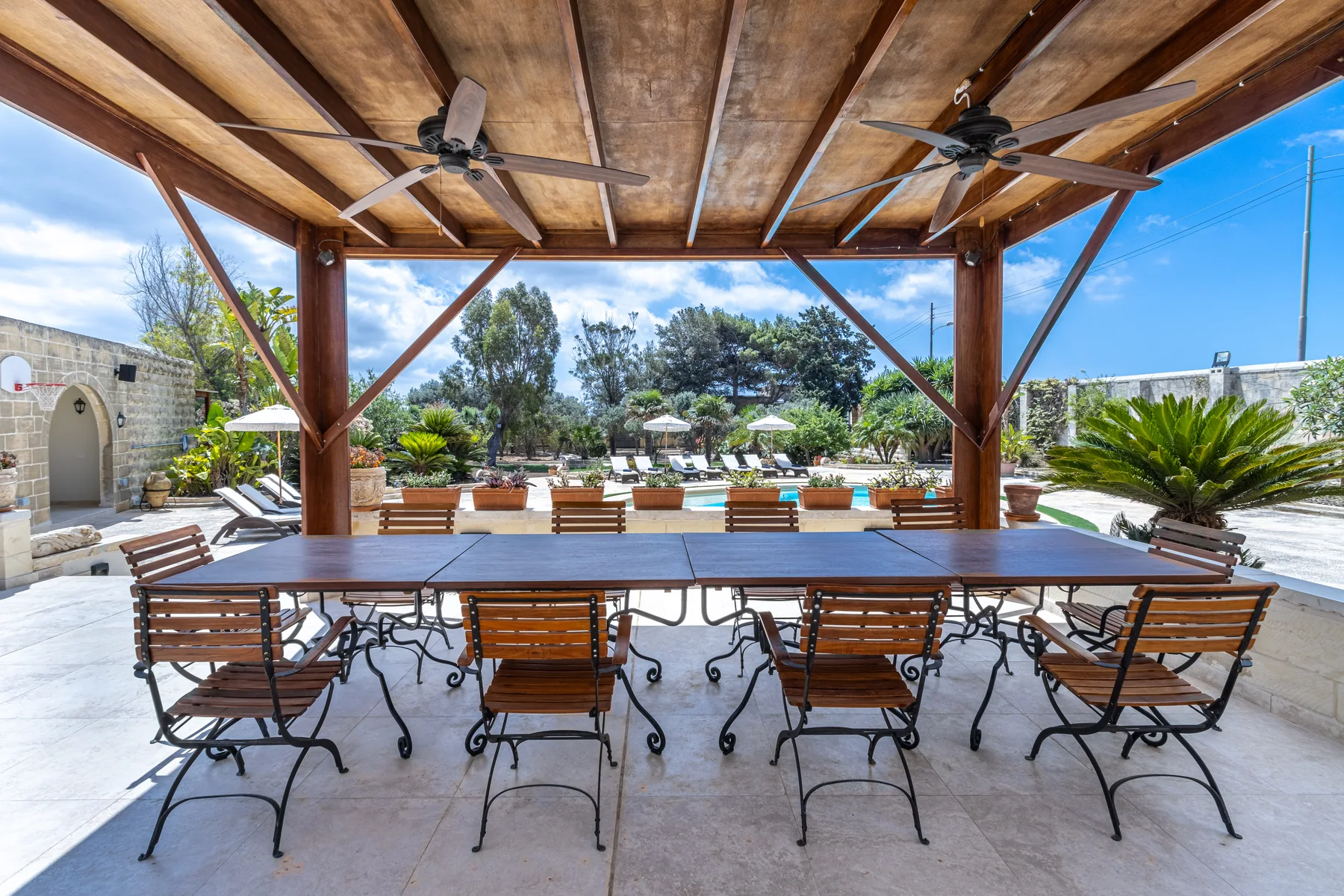 The outdoor dining area at Villa Barumbara Tal-Laring, Malta