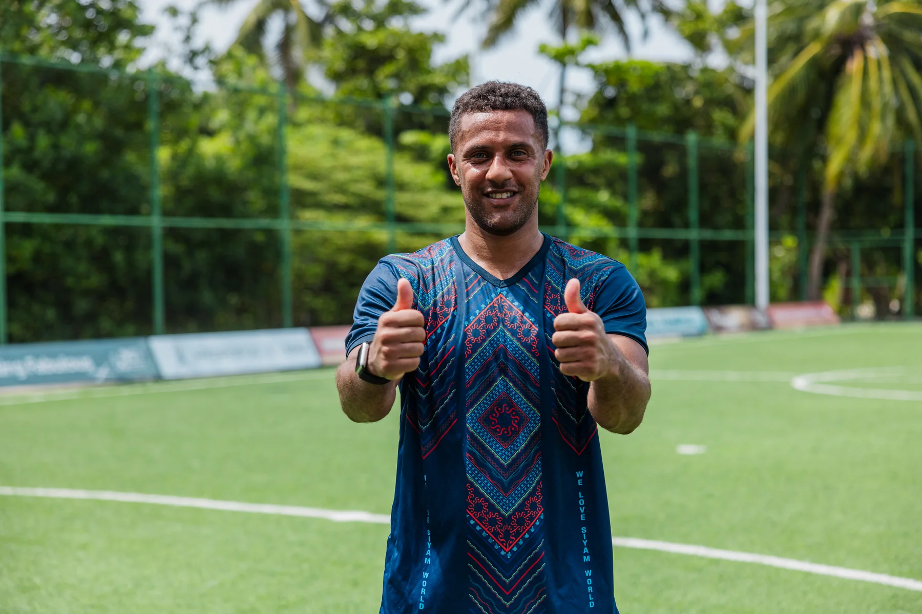 Wayne Routledge football camp session on the pitch at Siyam World Maldives