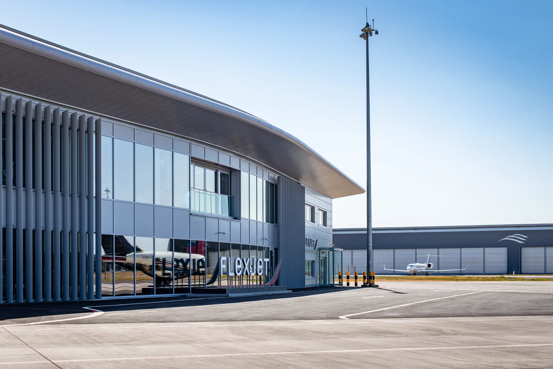 The exterior architecture of the Flexjet terminal at Farnborough Airport
