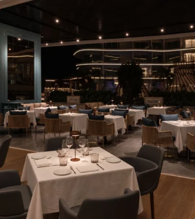 The dining room at Roberto’s Muscat at night